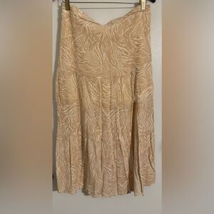 Peach & White Animal Print Tiered Maxi Skirt with Split * size Large Nine West